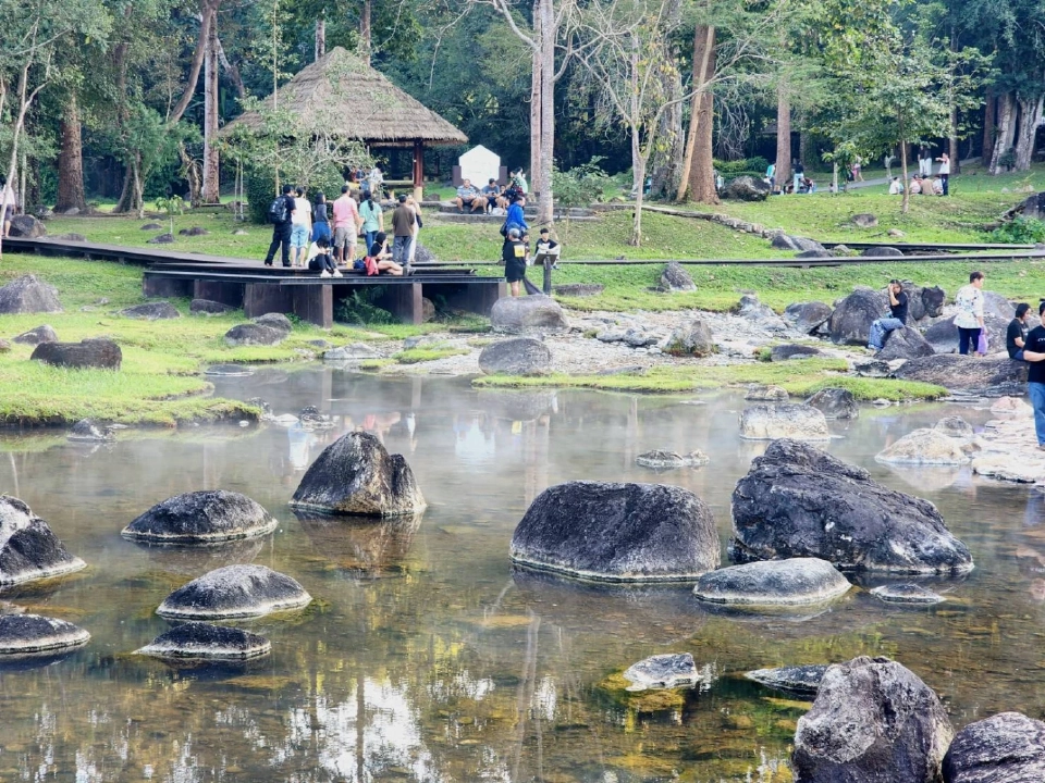 น้ำพุร้อนแจ้ซ้อน