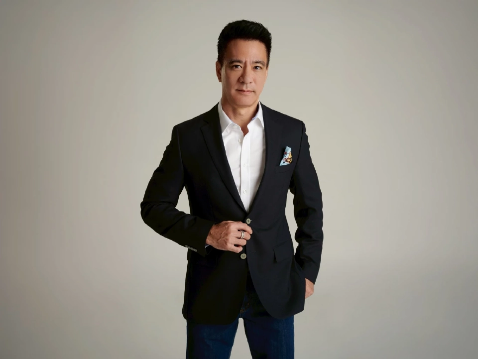 นายแมทธิว กิจโอธาน 