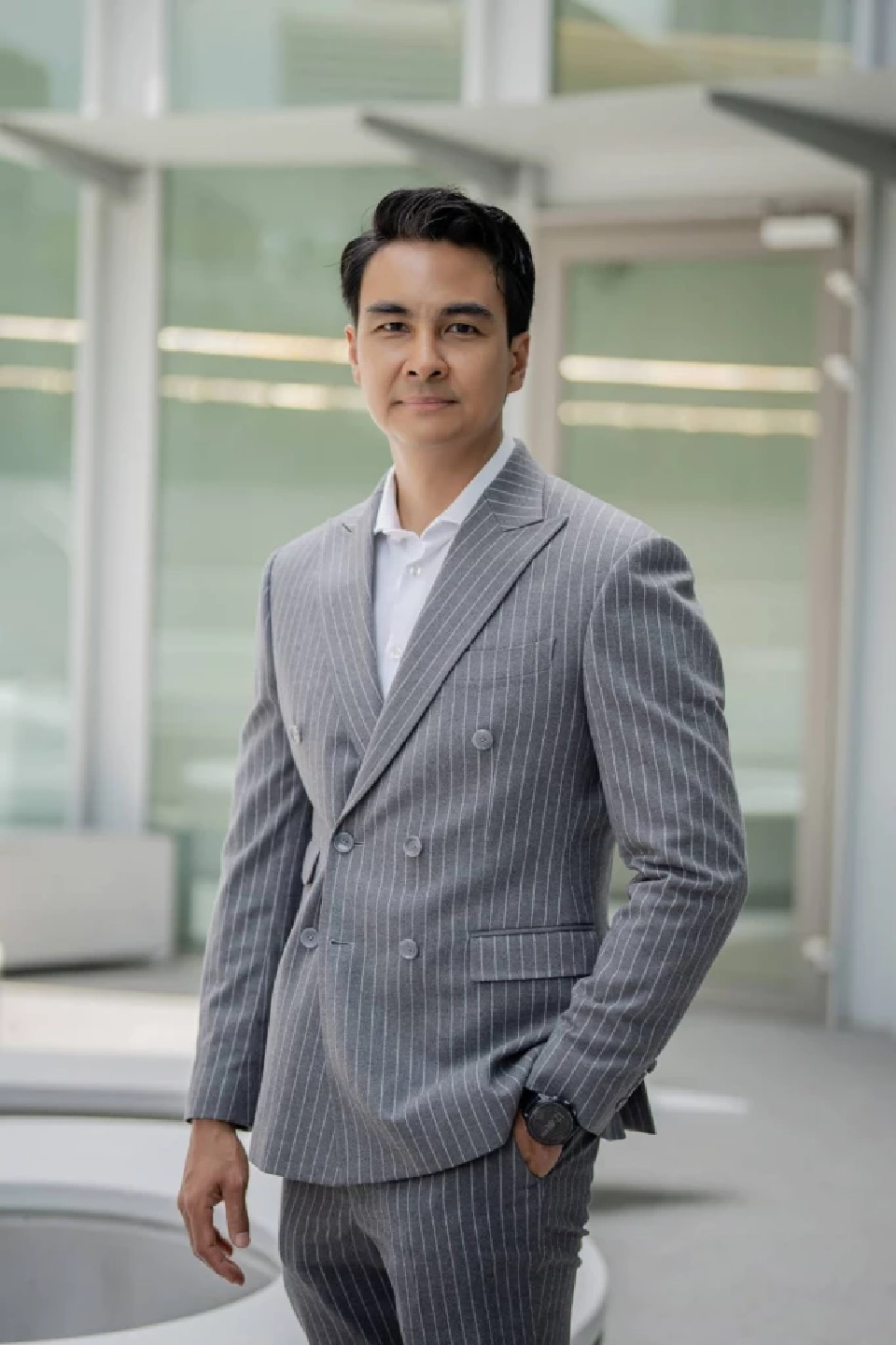 นายเชาวน์กร โชติบัณฑ์ ผู้ช่วยกรรมการผู้จัดการกลยุทธ์การลงทุน บลจ.เอ็มเอฟซี (MFC))