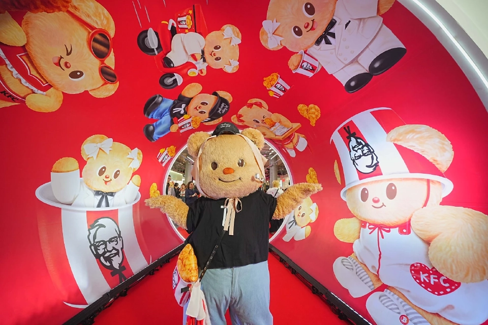 KFC ชูกลยุทธ์ Collaboration Marketing ดึง"หมีเนย"ดันยอดขายโต 49% ครึ่งปีแรก