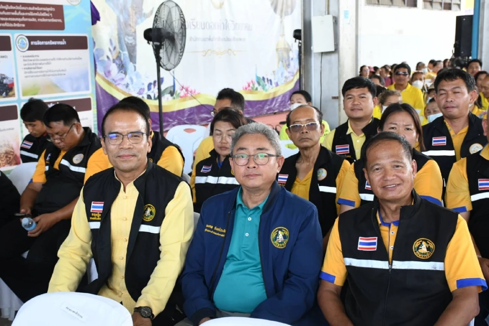 เกษตรฯ ลุยเต็มสูบหนุนฟื้นฟูเกษตรกรน้ำท่วม แจกปัจจัยการผลิตลดต้นทุน เพิ่มรายได้