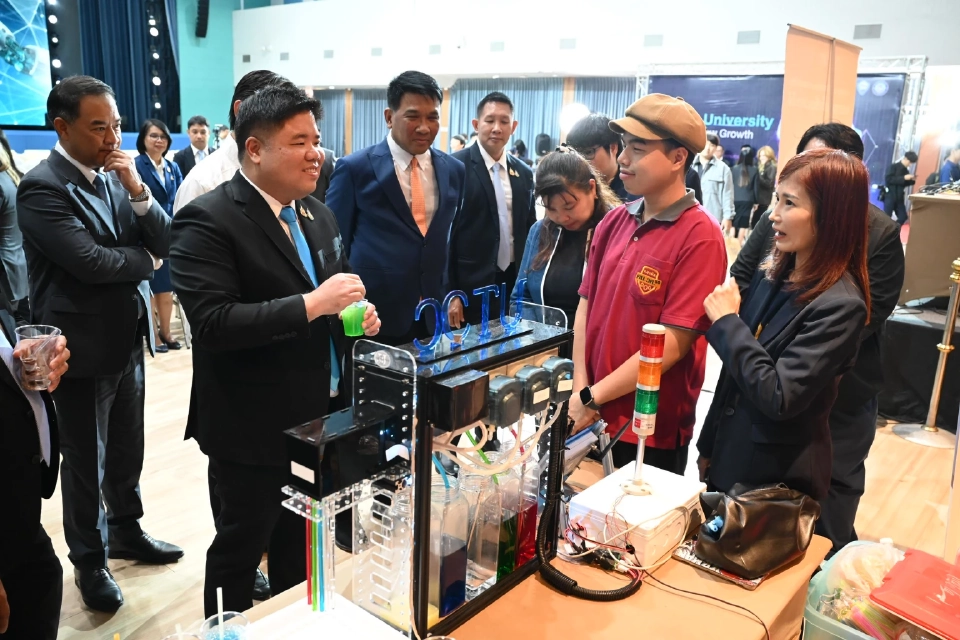 หอการค้าผนึกภาคี MOU พัฒนาทักษะดิจิทัลแรงงานไทยด้วย AI