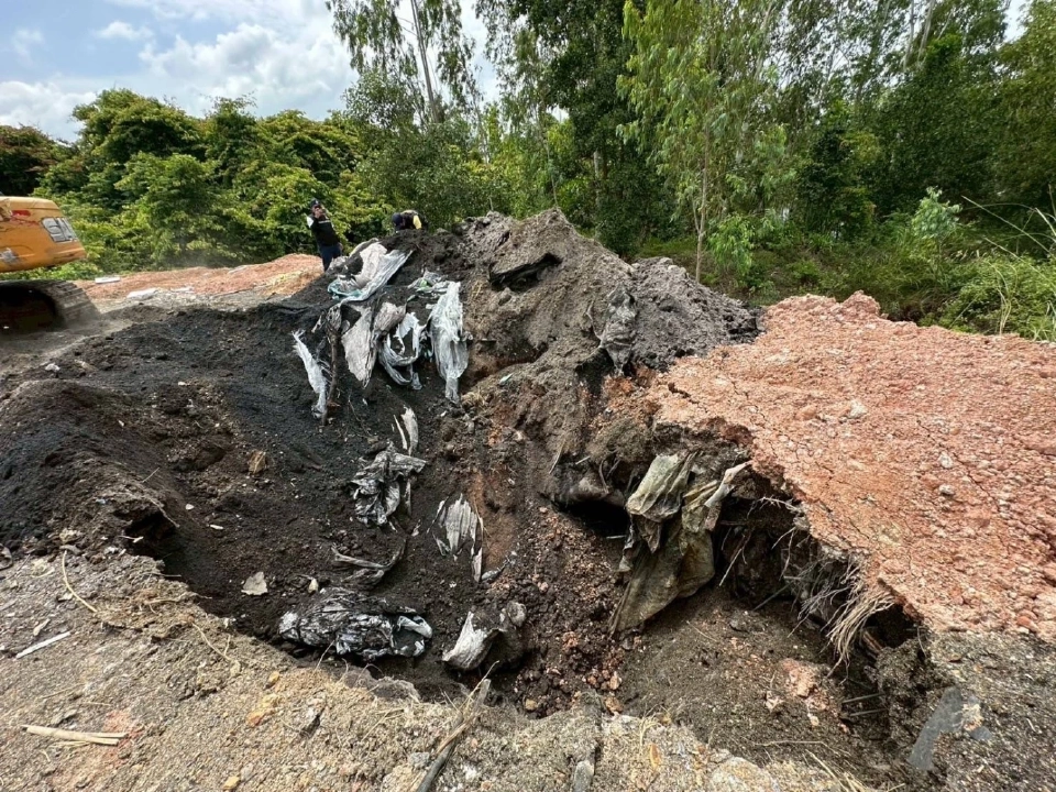 กระทรวงอุตฯทลายครือข่ายลักลอบฝังกลบขยะพิษรวมกว่า 70,000 ตัน
