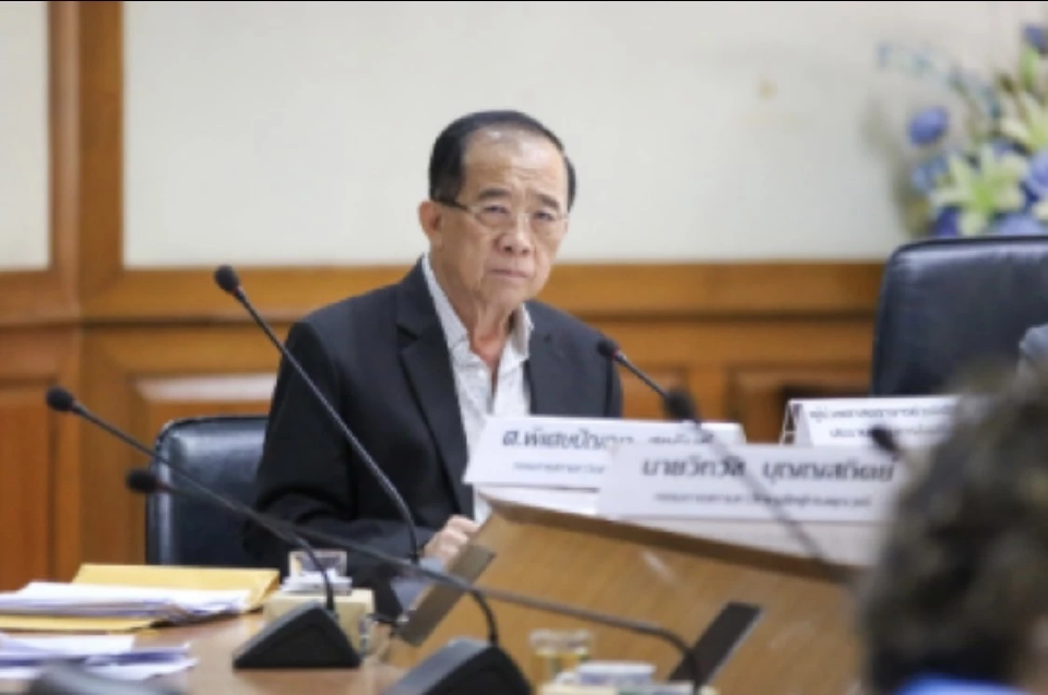 ด่วน สภา ม.รามคำแหง เพิกถอนปริญญาปรัชญาดุษฎีบัณฑิตกิตติมศักดิ์ \"ฮุนเซน\"