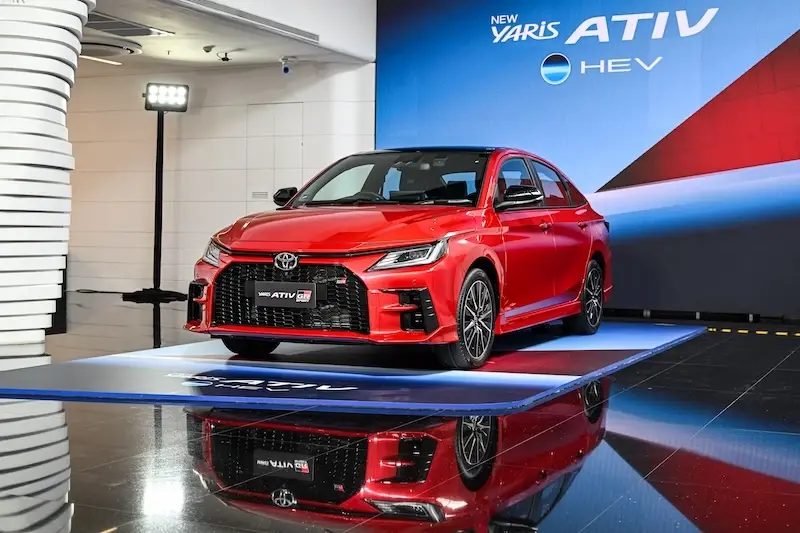 Toyota Yaris Ativ HEV GR-Sport ราคา 7.69 แสนบาท
