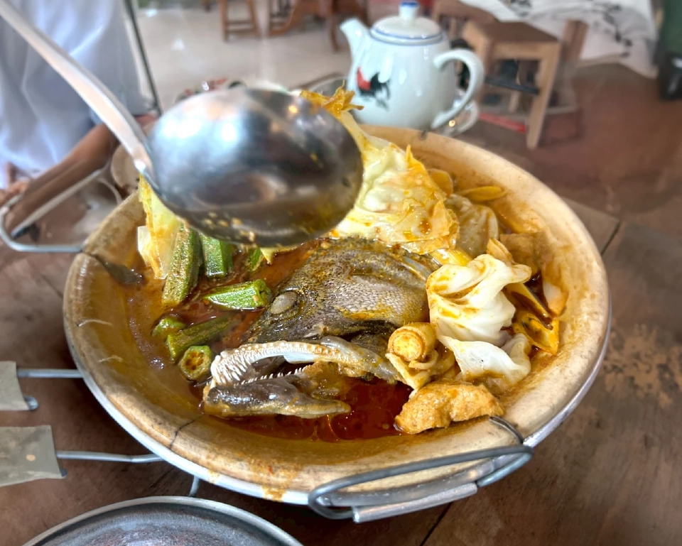 บักกุดเต๋แห้ง แกงหัวปลา KLANG