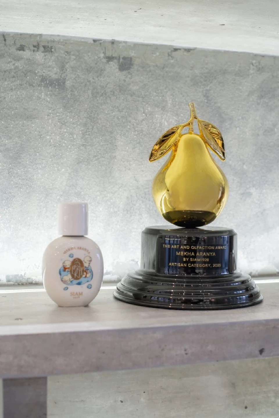 Gen 4 “ทิพยโอสถสถาน” ปั้นแบรนด์น้ำหอม รุกไทย–เทศ