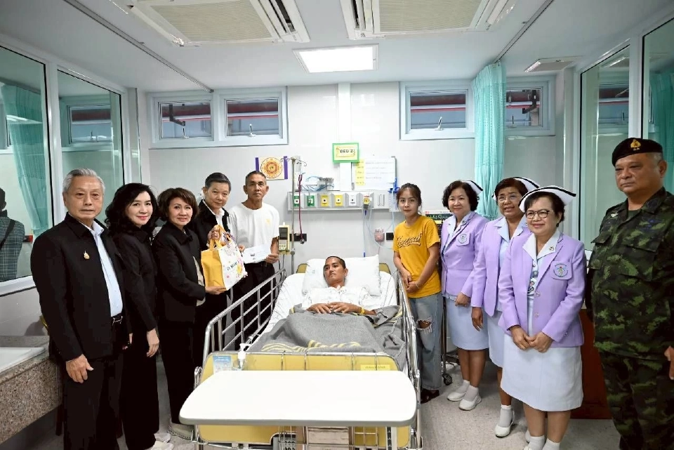 ป่อเต็กตึ๊งส่งน้ำใจ 3.89 ล้าน ช่วยทหาร-ประชาชน ชายแดนไทย–กัมพูชา