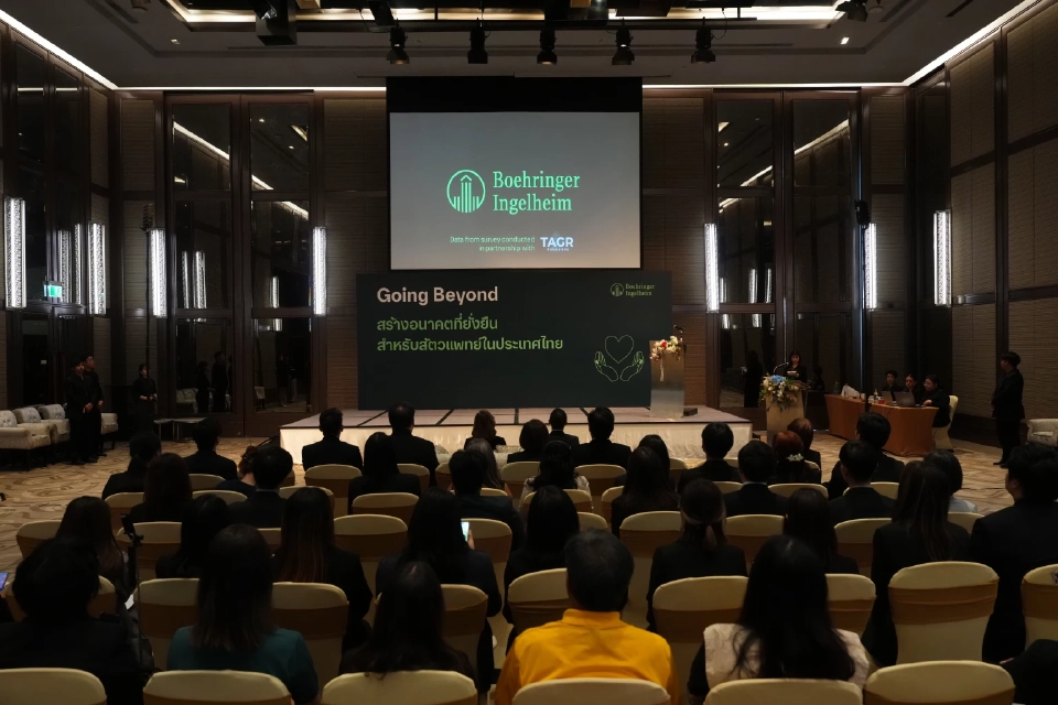 สัตวแพทย์ไทย 'เสี่ยงเครียดสูง' พบ 64% ทำงานเกิน 50 ชม.ต่อสัปดาห์