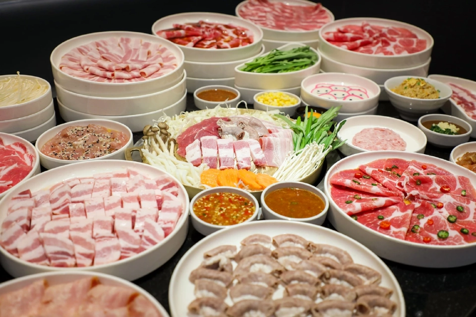 บาร์บีคิวพลาซ่า อัดโปรบุฟเฟต์ 399 บาท สูงวัย-เด็กกินฟรี เช็คเงื่อนไข เริ่มวันนี้