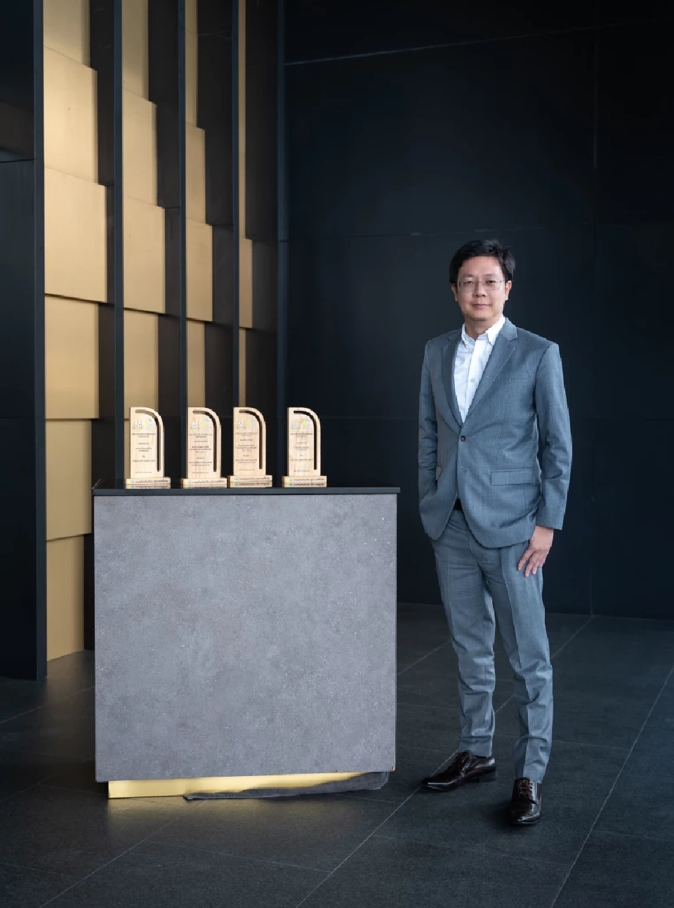 ฉัตรพล ศรีประทุม ประธานเจ้าหน้าที่บริหาร EA 