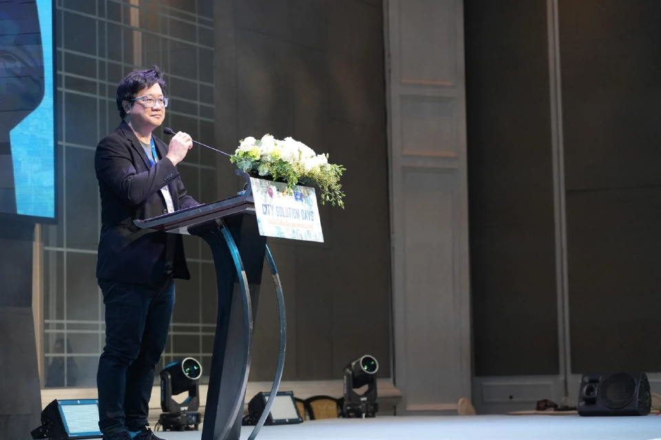 รศ.ดร.ปุ่น เที่ยงบูรณธรรม รองผู้อำนวยการฝ่ายแผนและยุทธศาสตร์องค์กร บพท. 