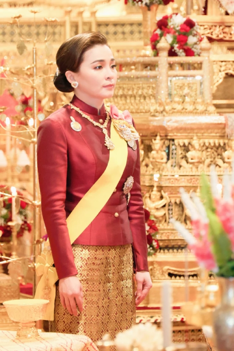 ในหลวง-พระราชินี ทรงบำเพ็ญพระราชกุศลฯ วันคล้ายวันพระบรมราชสมภพ ร.8 ครบ 100 ปี