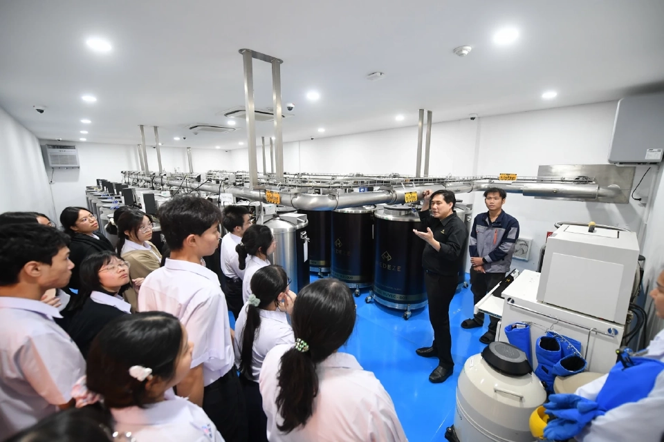 “MEDEZE” เปิดบ้านรับนักเรียน สร้างแรงบันดาลใจ สู่เส้นทางการแพทย์ขั้นสูง