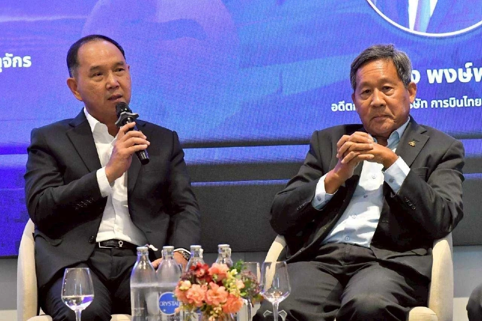 การบินไทยผวาการเมืองแทรกแซง ชงเพิ่มบอร์ดใหม่ 4 คน แนะรัฐขายหุ้นหวั่นซ้ำรอยเดิม