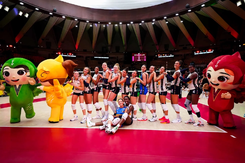 ถ่ายทอดสดวอลเลย์บอลหญิงชิงแชมป์โลกวันนี้ 'อิตาลี vs บราซิล' ชิงตั๋วรอบชิงฯ