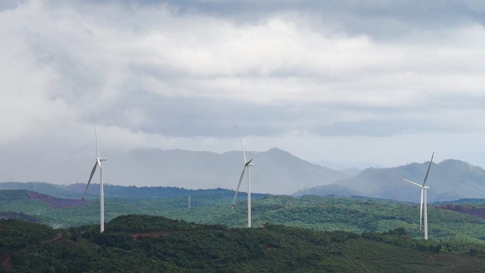 IES ลุยโรงไฟฟ้าพลังงานลม สปป.ลาว 1,000 MW ต่อยอด ‘มอนซูน’ ลด CO2 ได้ 32.5 ล้านตัน