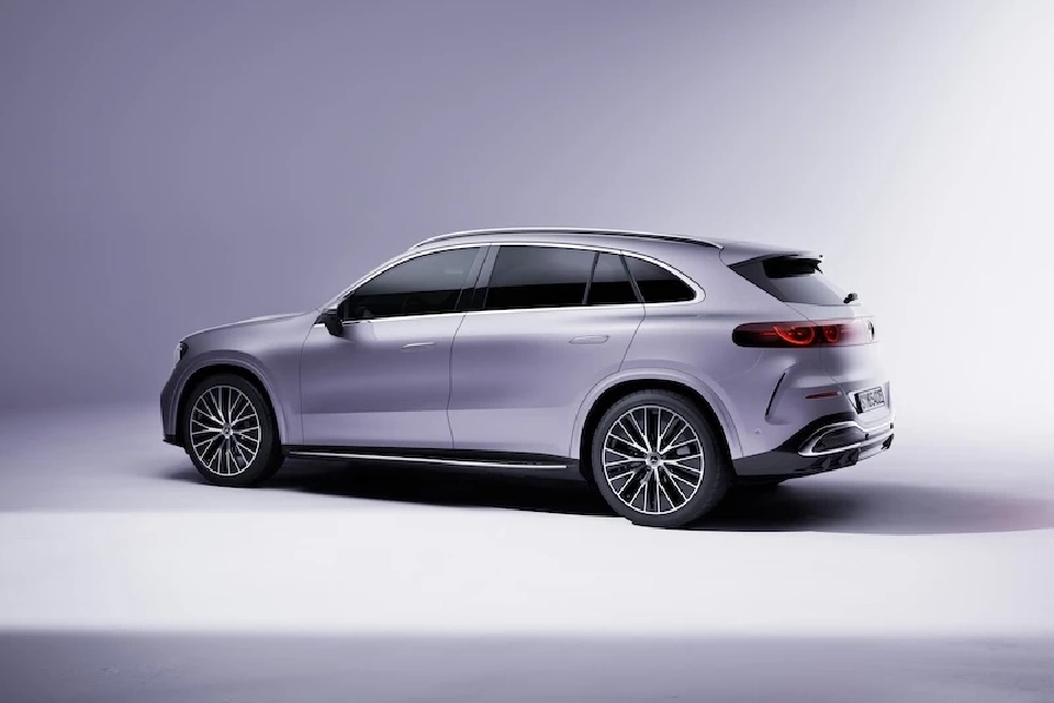 Mercedes-Benz GLC with EQ Technology