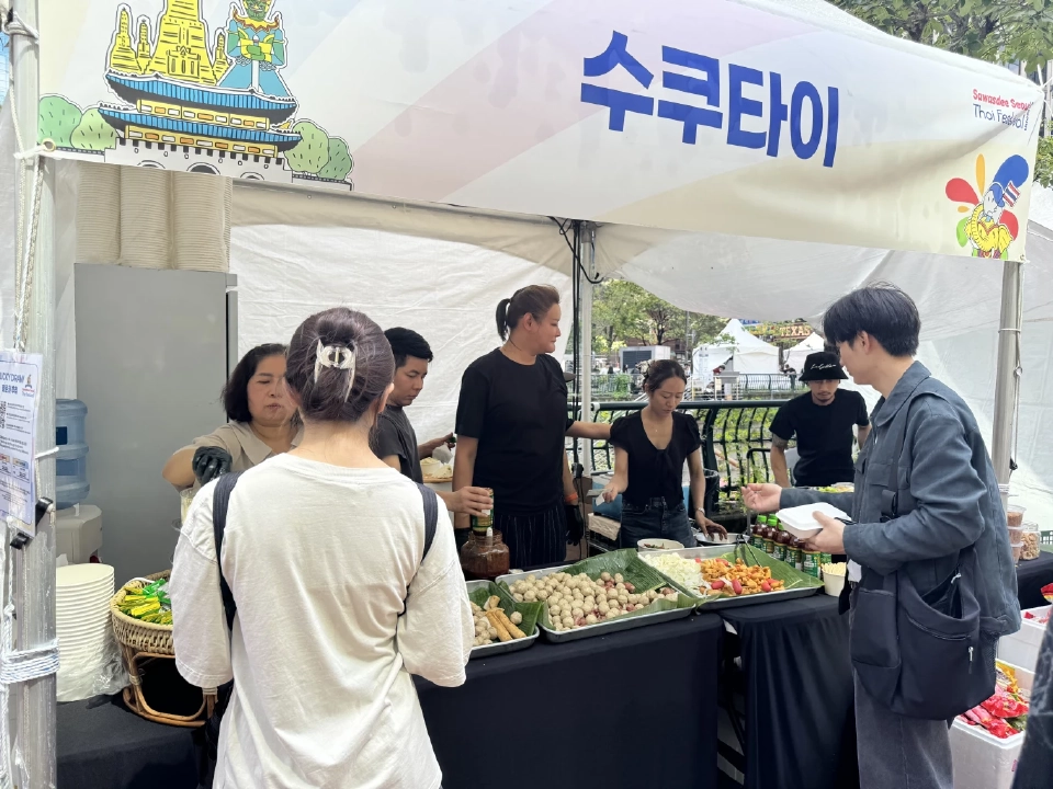 บูม! อาหารไทยในเกาหลีใต้งาน Sawasdee Seoul 2025 วันที่ 2 ต่อแถวแน่น