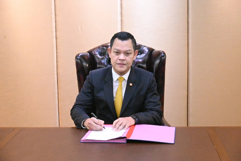 ‘ธนกร’ หนุนเร่งใช้ ‘คนละครึ่ง’ กระตุ้นเศรษฐกิจ แนะเพิ่มเฟส 2  