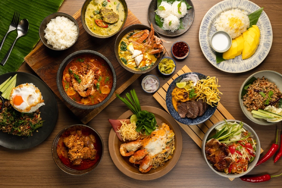 อิ่มอร่อยกับ 'อร่อย บอนวอย' พบกับ 10 เมนู 'อาหารไทยพื้นถิ่น'