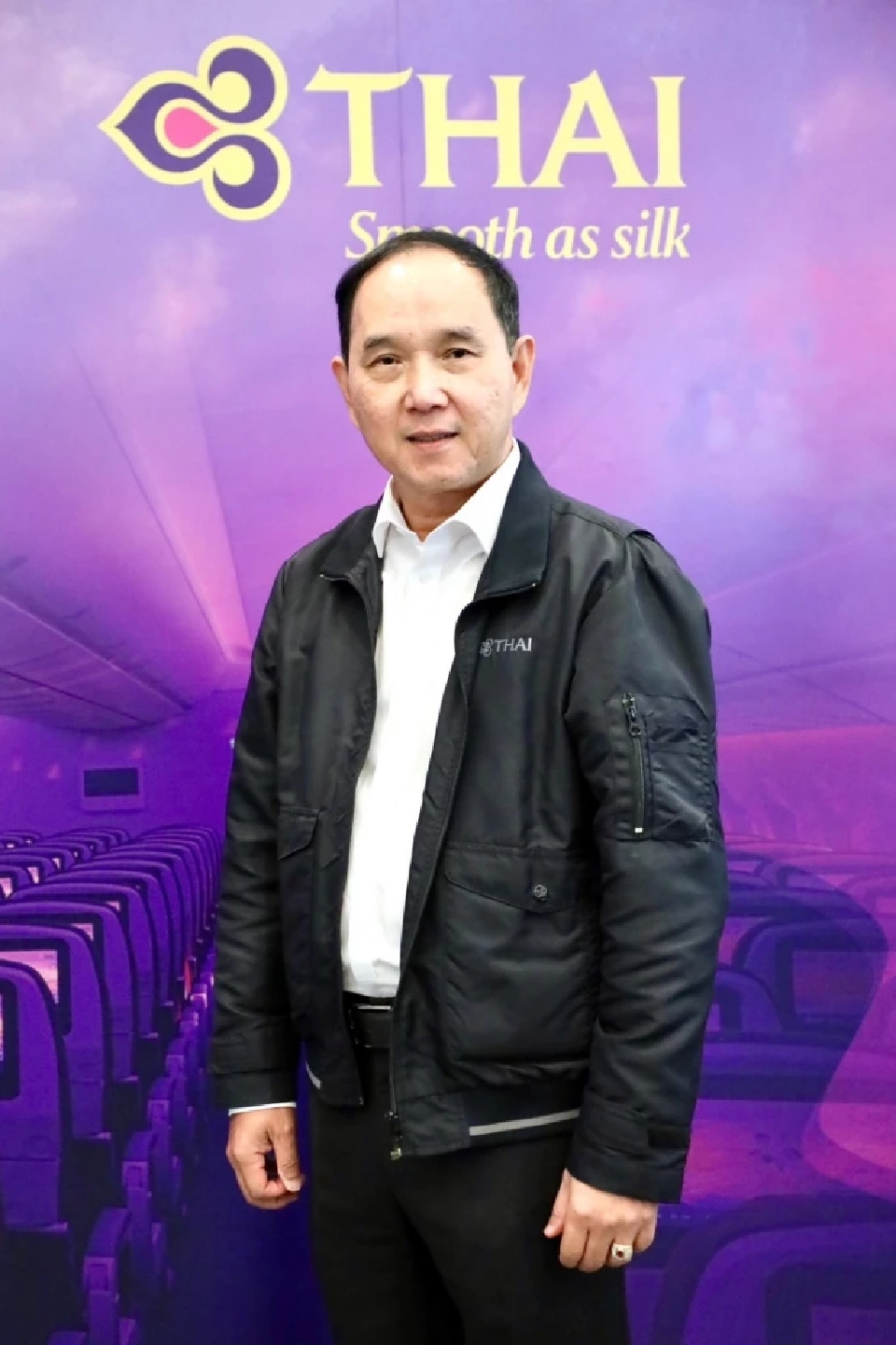 ชาย เอี่ยมศิริ