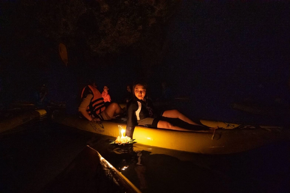 ล่องแคนูท่อง ‘อ่าวพังงา’ตามรอย ‘จูราสสิคเวิลด์’ มหัศจรรย์ แพลงก์ตอนเรืองแสง