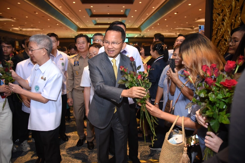 'สมศักดิ์' รมว.สาธารณสุข ฝาก 5 มิติพัฒนาระบบสุขภาพไทยยั่งยืน