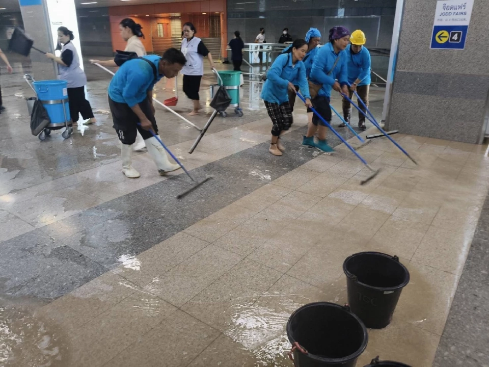 รฟม. แจงเหตุน้ำท่วมขังใน 'MRTศูนย์วัฒนธรรมฯ' ทางเชื่อมอาคาร AIA