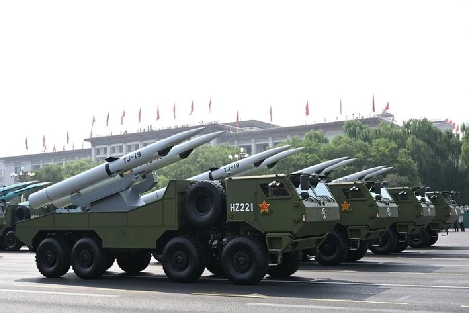 จีน โชว์อาวุธนิวเคลียร์ โจมตีได้ทั่วโลก - ขีปนาวุธความเร็วเหนือเสียง