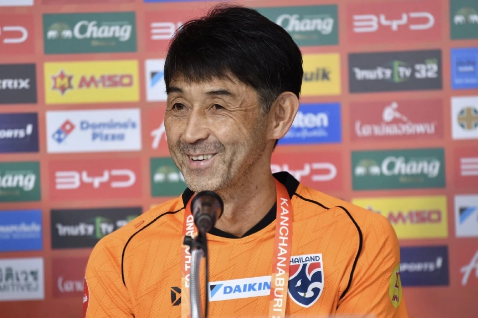 ทีมชาติไทยชุดใหญ่ เตรียมลงสนามในศึกฟุตบอลคิงส์ คัพ พบกับ ฟิจิ เช็กความพร้อม -รายชื่อนักเตะทีมชาติไทยล่าสุด 