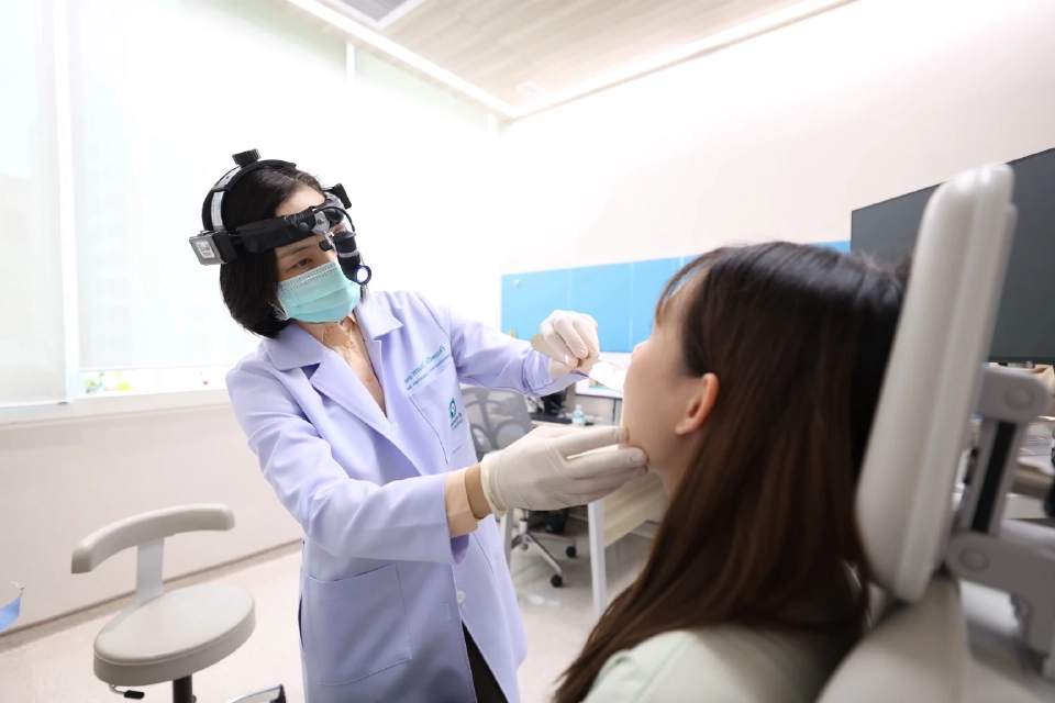 ระวัง ‘ต่อมน้ำลายอักเสบ’ ปวดบวมกระพุ้งแก้ม-ใต้คาง อาจมีเนื้องอก