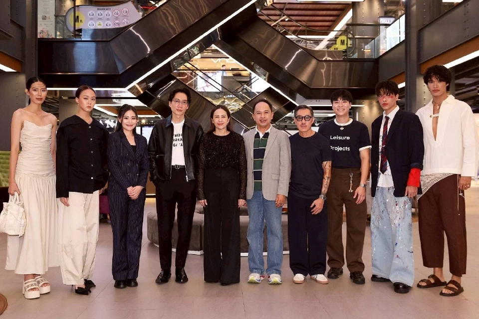 สยามพารากอน เปิดรันเวย์ BIFW2025 แฟชั่นวีคยิ่งใหญ่ที่สุดแห่งปี ปล่อยของ 11 ดีไซเนอร์ไทย