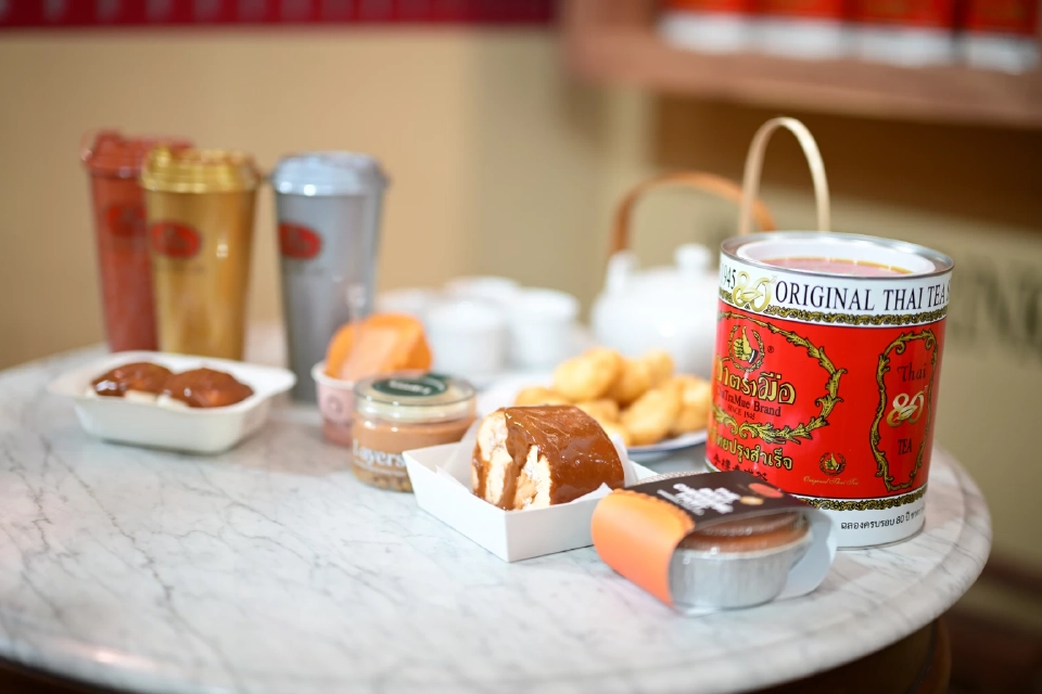 ตลาดชาไทยแข่งเดือด 'ชาตรามือ' ขยายสาขา-คอลแลปบิ๊กเนม ดันยอดขายโต 20% สิ้นปี