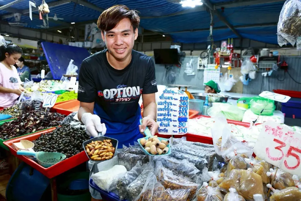 ​ตลาดสี่มุมเมือง ศูนย์กลางวัตถุดิบอาหารท้องถิ่นใหญ่สุดในไทย เปิด 24 ชม.