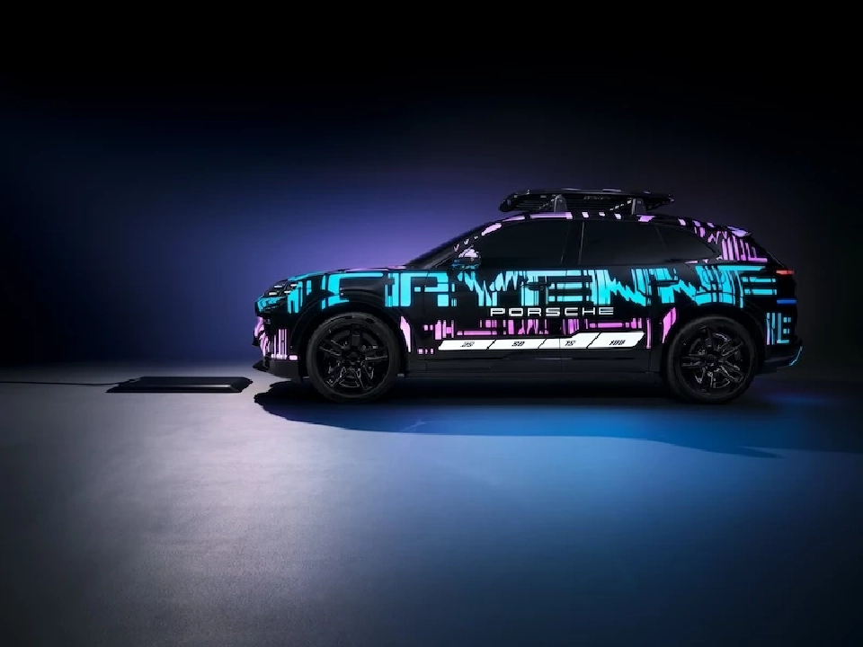 ปอร์เช่ คาเยนน์ อีวี ชาร์จไม่เสียบปลั๊ก เปิดตัวปลายปี 2025