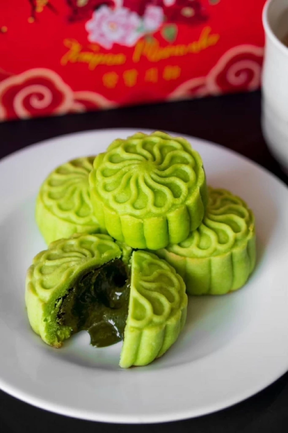 ไหว้พระจันทร์ 2568: ICONSIAM รวมขนมไหว้พระจันทร์จากแบรนด์ดังระดับโลก