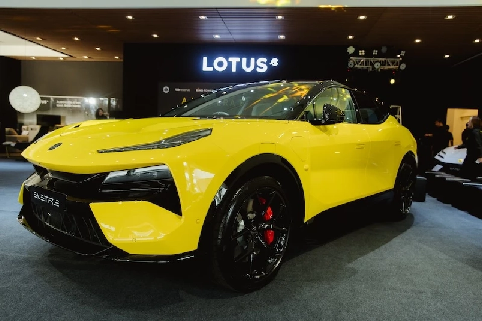 Lotus Emeya 600 ราคา 4.89 ล้านบาท EV นำเข้าจีน ถูกสุดของโลตัส