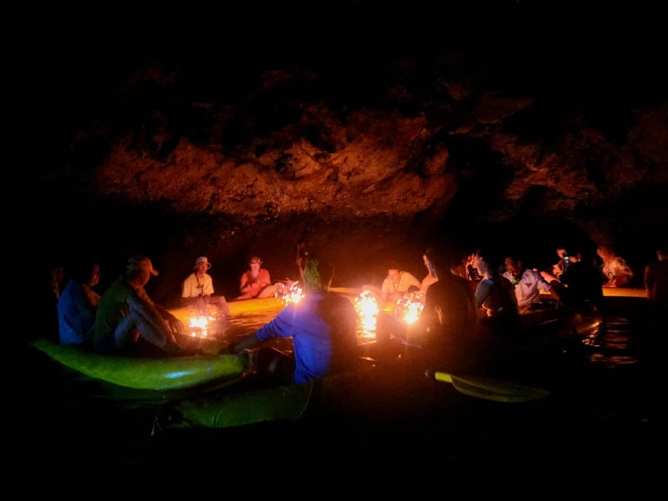 ล่องแคนูท่อง ‘อ่าวพังงา’ตามรอย ‘จูราสสิคเวิลด์’ มหัศจรรย์ แพลงก์ตอนเรืองแสง