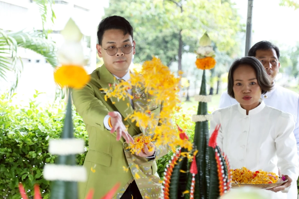 ไชยชนก ชิดชอบ