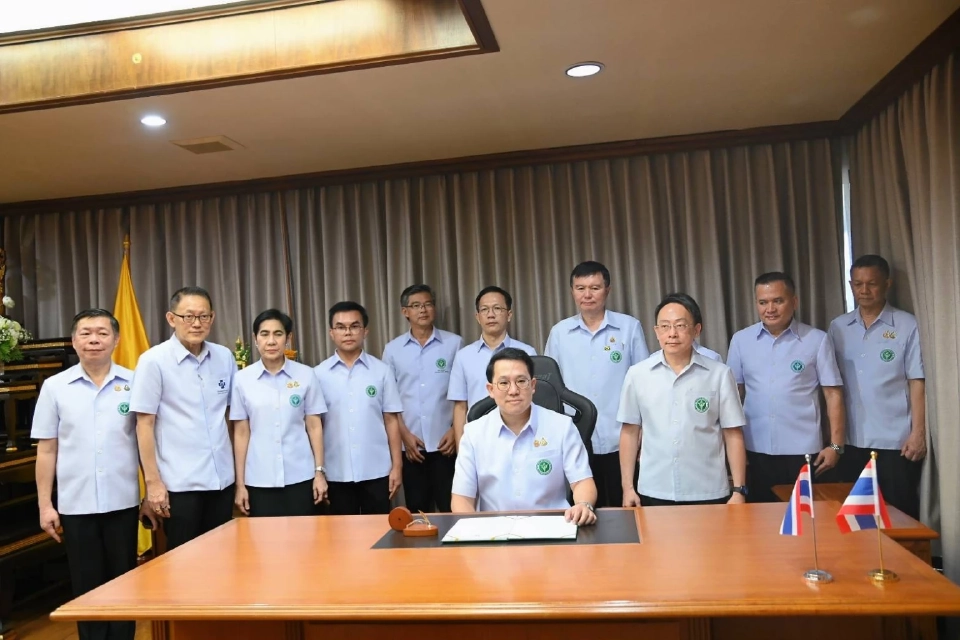 'พัฒนา' ประกาศสานต่อ '30 บาท' นโยบาย 'กัญชา' ชัดเจนสัปดาห์หน้า