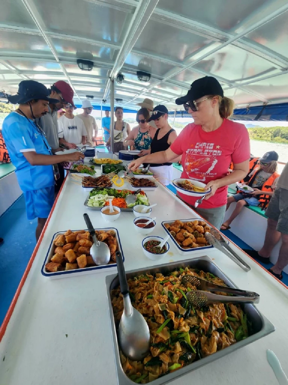 ล่องแคนูท่อง ‘อ่าวพังงา’ตามรอย ‘จูราสสิคเวิลด์’ มหัศจรรย์ แพลงก์ตอนเรืองแสง