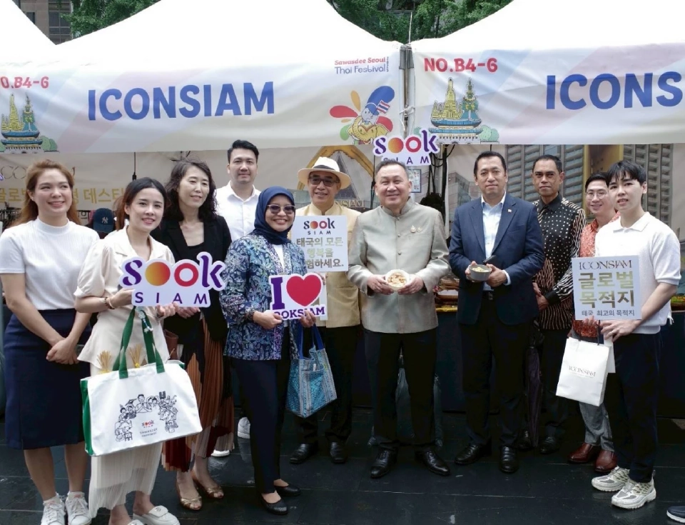 ไอคอนสยาม พา ‘สุขสยาม–ไอคอนคราฟต์’ โกอินเตอร์ สร้างปรากฏการณ์ที่เกาหลี