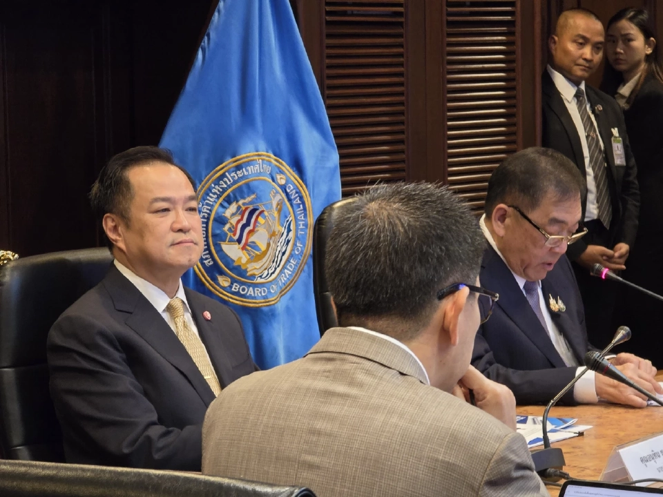 'อนุทิน' รับ 7 ข้อเสนอ หอการค้า หนุนเศรษฐกิจ-เพิ่มสภาพคล่อง SMEs