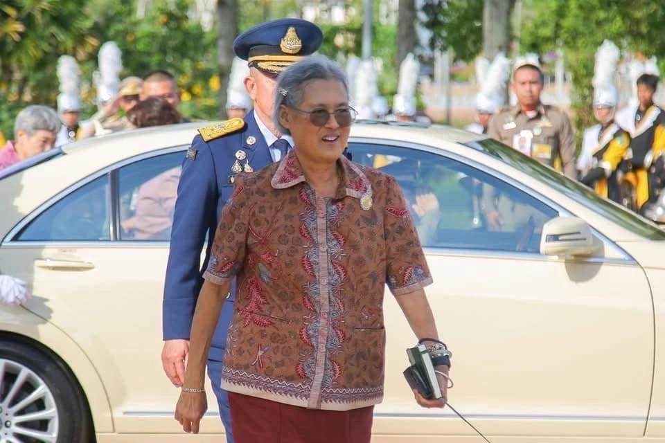 กรมสมเด็จพระเทพฯ เสด็จฯนราธิวาส ทรงติดตามงานลองกองและงานแกล้งดิน