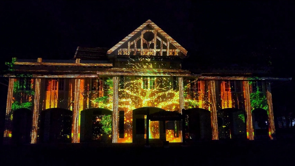 เริ่มแล้ว! วิจิตรลำปาง  เปิดพิกัด 13 จัดแสดงสีเสียง สุดตระการตา วันนี้-14 ก.ย.นี้