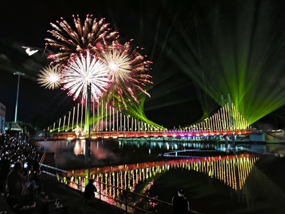 เริ่มแล้ว! วิจิตรลำปาง  เปิดพิกัด 13 จัดแสดงสีเสียง สุดตระการตา วันนี้-14 ก.ย.นี้