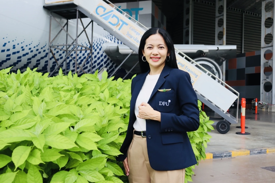 อาจารย์ปวรรัตน์ สุภิมารส คณบดีวิทยาลัยการพัฒนาและฝึกอบรมด้านการบิน (CADT) มหาวิทยาลัยธุรกิจบัณฑิตย์ (DPU)