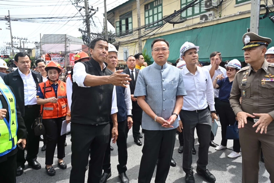 ชัชชาติ สิทธิพันธุ์ และอนุทิน ชาญวีรกูล