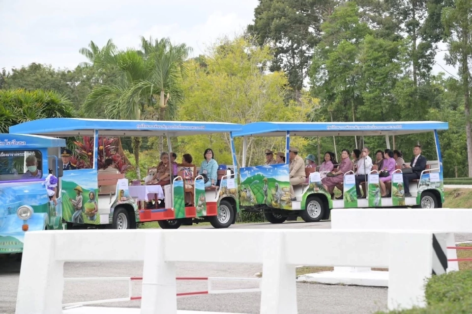 กรมสมเด็จพระเทพฯ เสด็จฯนราธิวาส ทรงติดตามงานลองกองและงานแกล้งดิน